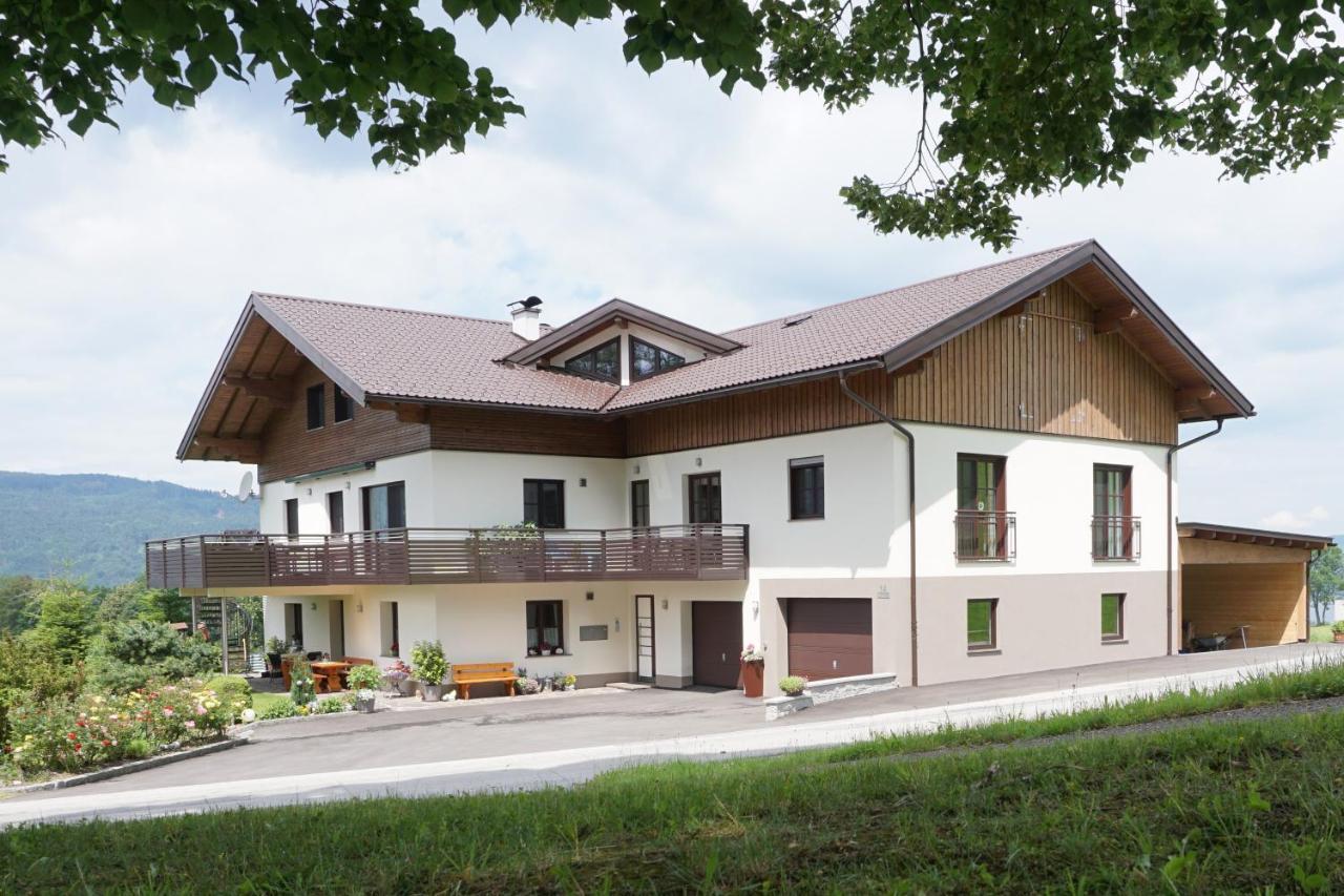 Ferienwohnung Hausleitner Zell am Moos Exterior photo